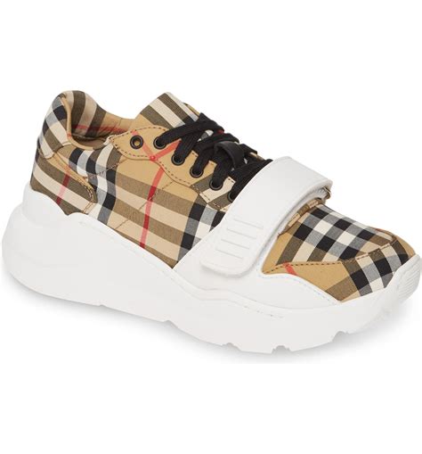 burberry women shoes pink|pandabuy women's burberry shoes.